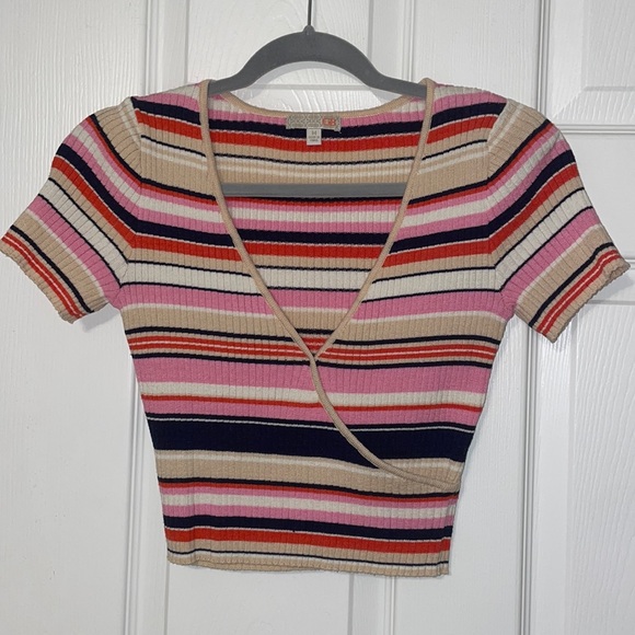 Gianni Bini Tops - GIANNI BINI retro crop top